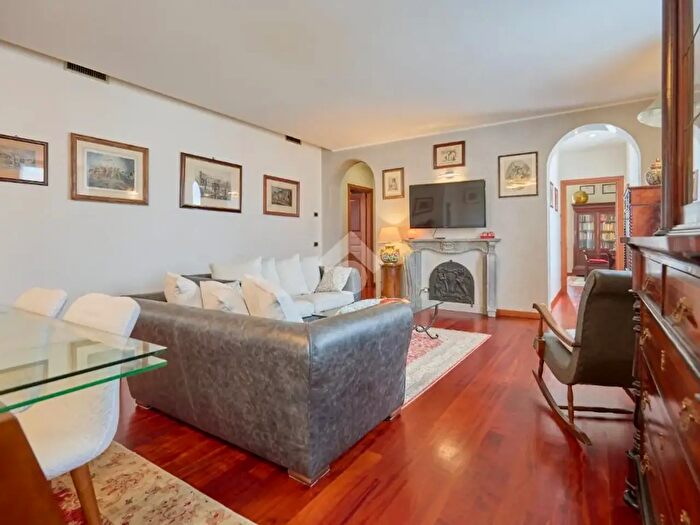 Appartamento con 5 locali in vendita in Piazzale Guglielmo Oberdan, Bergamo