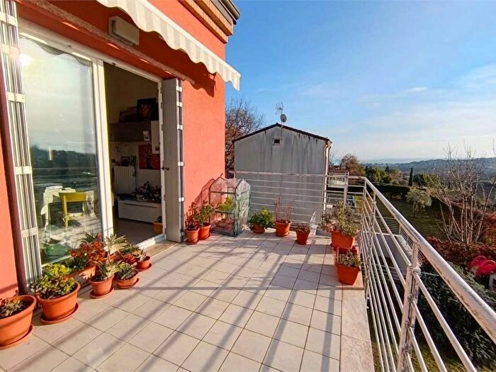 Appartamento trilocale in affitto in Centro, Sirolo