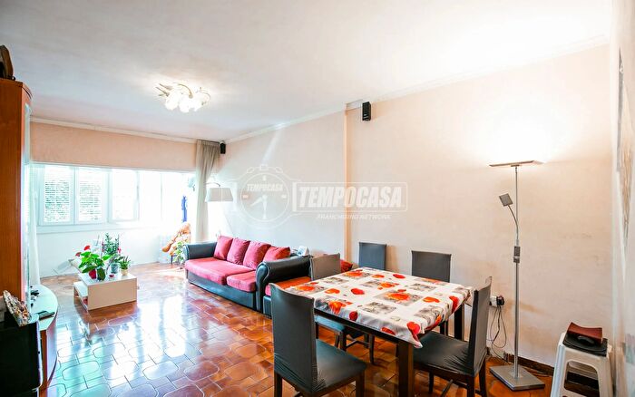 Appartamento trilocale in vendita in Via Bolivia, Paderno Dugnano