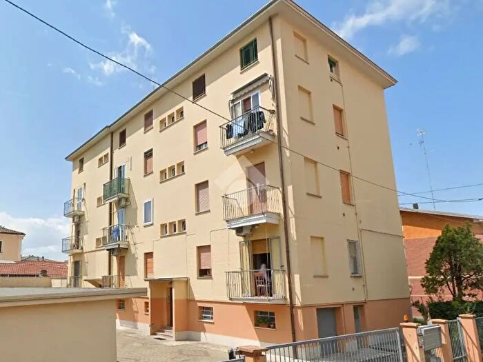 Appartamento trilocale in vendita in Via Tommaso Casini, Modena