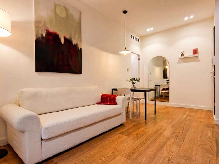 Appartamento bilocale in affitto in via Via Pinamonte da Vimercate, Moscova, Milano