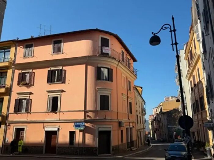 Appartamento con 5 locali in vendita in Via della Libertà, Castel Madama