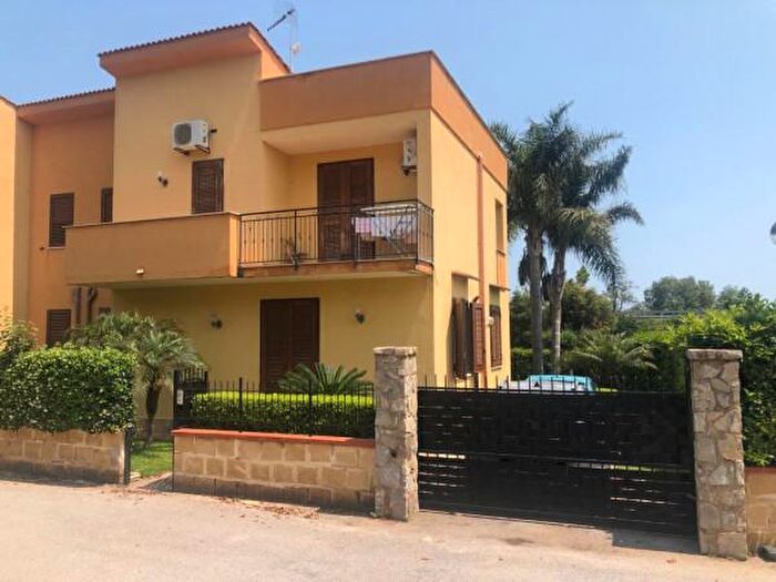 Casa con 5 locali in vendita in Contrada San Michele, Altavilla Milicia