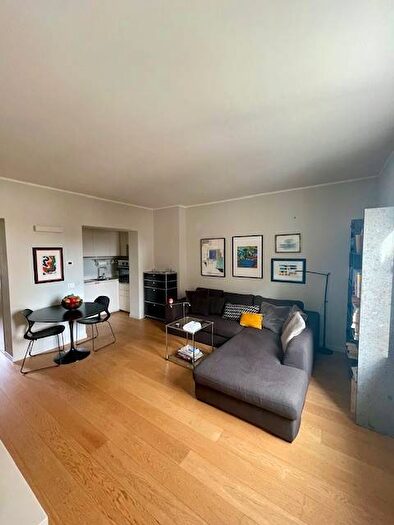 Appartamento trilocale in affitto in Borgo Primo Groppi, Centro Storico, Parma