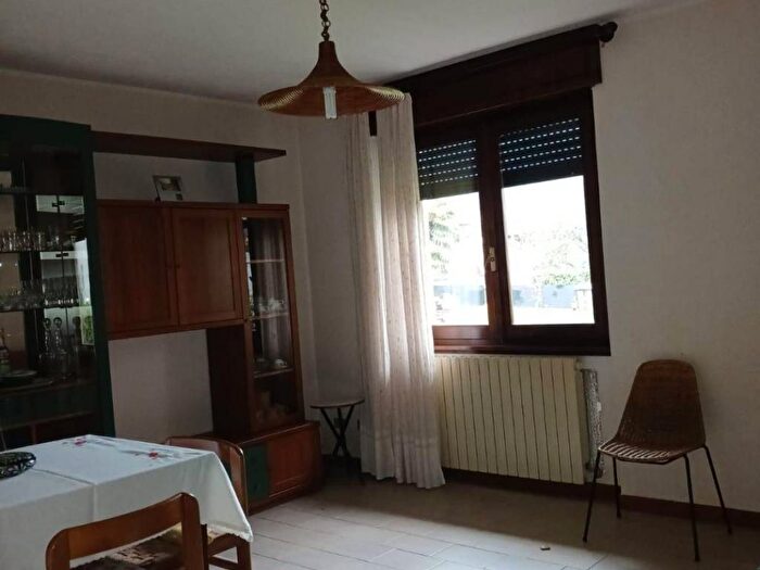 Appartamento trilocale in affitto in Via San Giovanni, Teglio