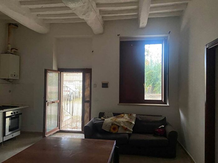 Appartamento trilocale in affitto in Zona Industriale Maratta, Narni