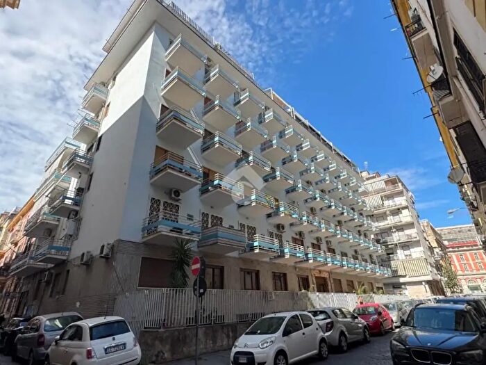 Appartamento quadrilocale in vendita in Via Giuseppe Silvati, Napoli