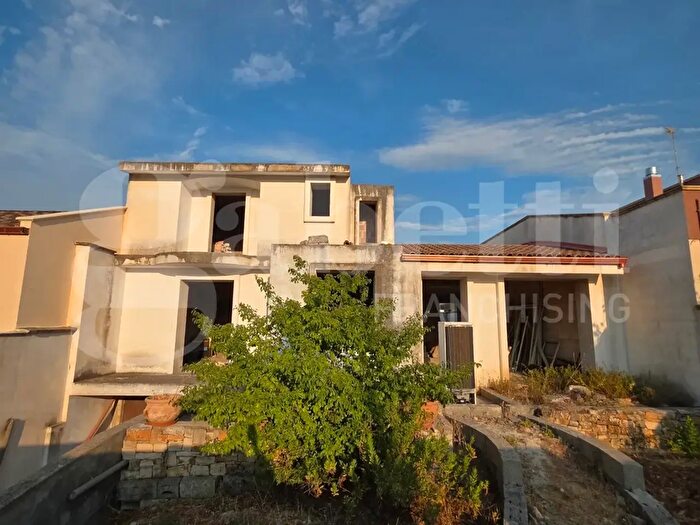 Casa con 5 locali in vendita in Ugento