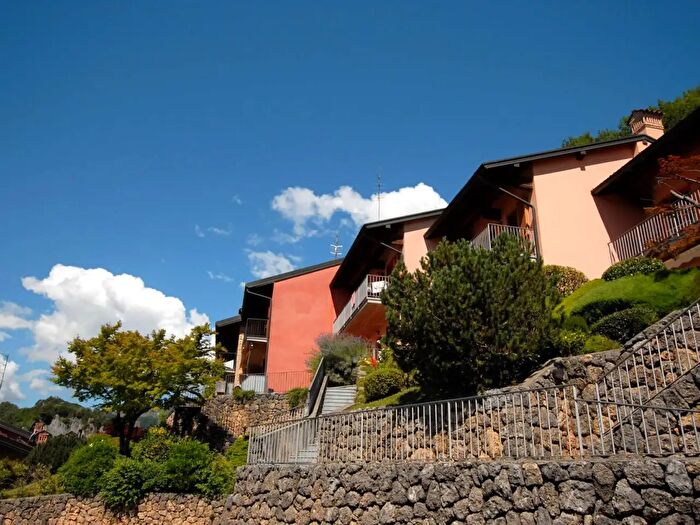 Appartamento trilocale in affitto in Via Sora, Clusone