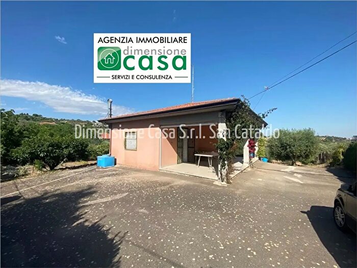 Casa quadrilocale in vendita in Indirizzo Non Valido, San Cataldo