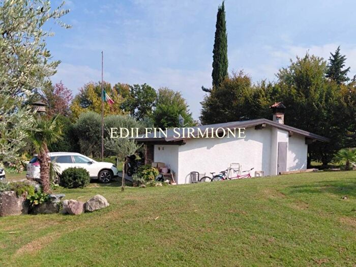 Appartamento bilocale in affitto in Via Rovizza Vecchia, Sirmione