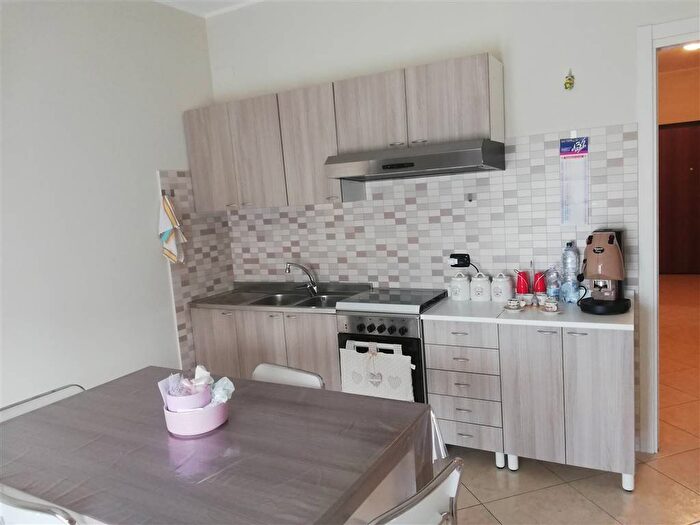 Appartamento trilocale in affitto in via Vallone Petrara, Tremulini Eremo, Reggio Calabria