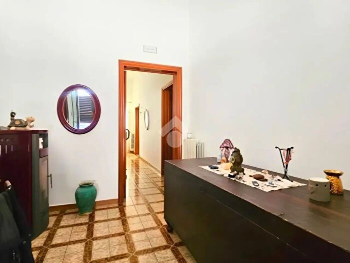 Appartamento con 6 locali in vendita in Via Goffredo Mameli, Leverano