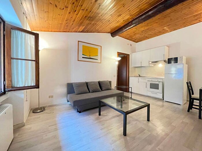 Appartamento bilocale in affitto in Via Vigevano, Navigli Darsena, Milano
