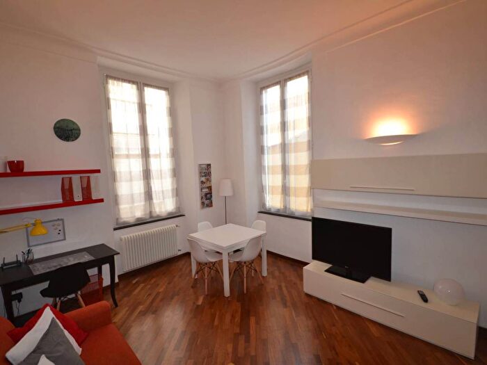 Appartamento trilocale in affitto in via Via San Bernardo, Molo, Genova