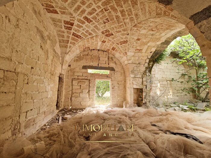 Casa trilocale in vendita in LizzanelloMerine, Lizzanello