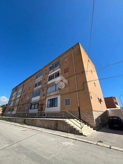 Appartamento trilocale in vendita in Via Dante Alighieri, Marsala