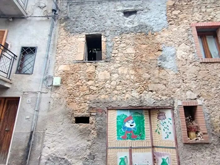 Casa monolocale in vendita in Via del Soccorso, Tagliacozzo