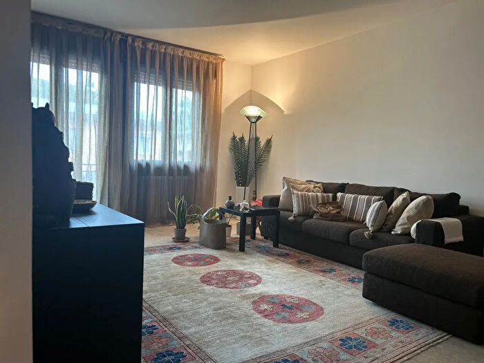 Appartamento quadrilocale in vendita in Via Gerolamo Induno, Padova