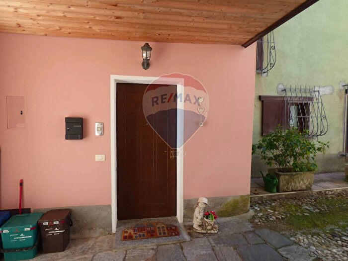 Appartamento bilocale in vendita in Mesenzana