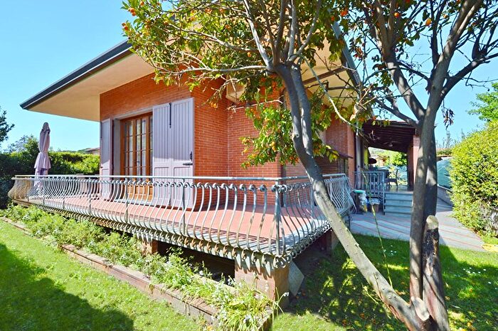 Casa con 11 locali in vendita in Ia Francesco Carrara, Forte Dei Marmi