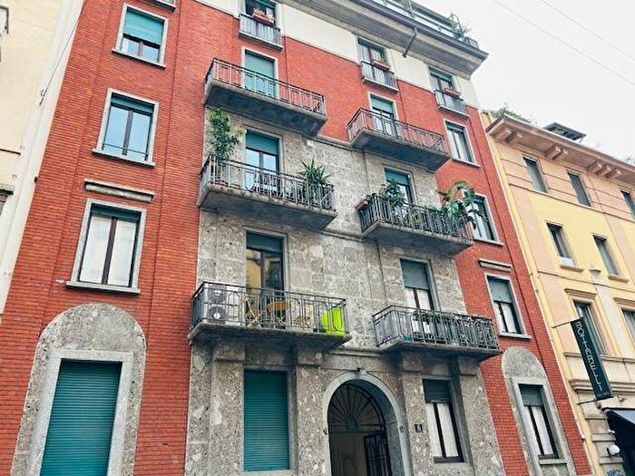 Appartamento trilocale in affitto in Via Giovanni Omboni, Morgagni, Milano