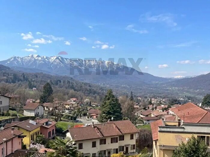 Appartamento bilocale in vendita in Via Monte Nero, Cunardo