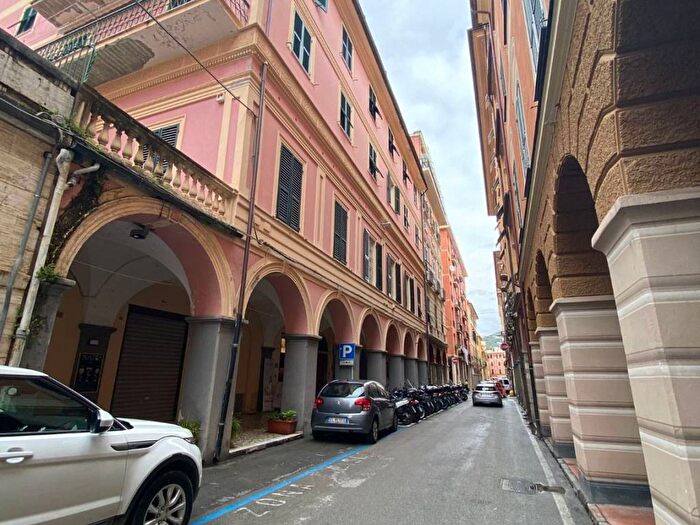 Appartamento con 5 locali in affitto in Via Nuova Italia, Centro, Lavagna