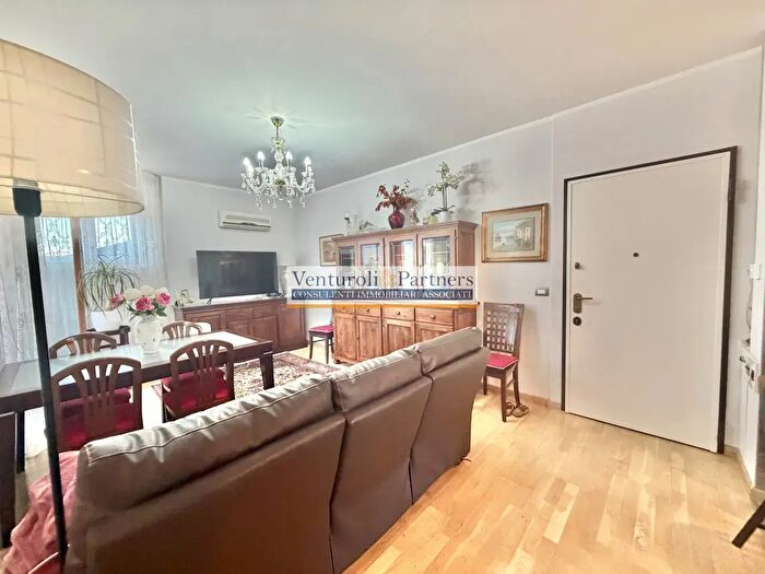 Appartamento quadrilocale in vendita in Via Cialdini, Sirmione