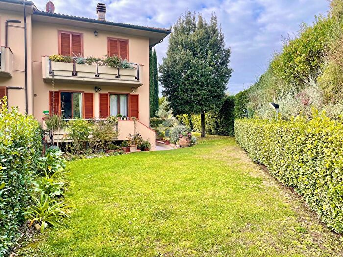 Casa con 6 locali in vendita in Villa a Schiera Via Orme, Montespertoli