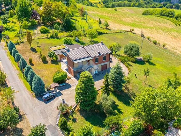 Casa con 7 locali in vendita in Via Monte del Gesso, Scandiano