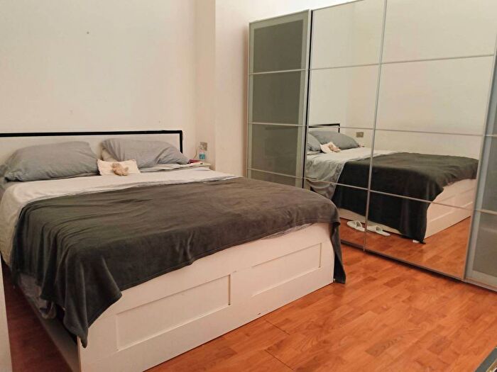 Appartamento monolocale in affitto in Via Curtatone, Quadronno Crocetta, Milano