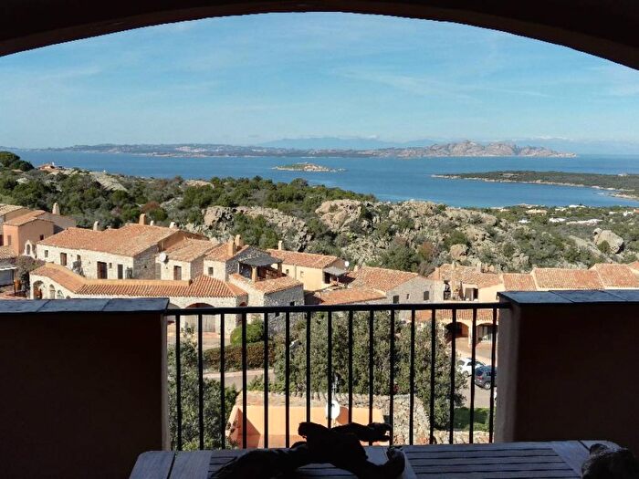 Appartamento trilocale in affitto in Via della Chiesa, Porto Cervo, Arzachena