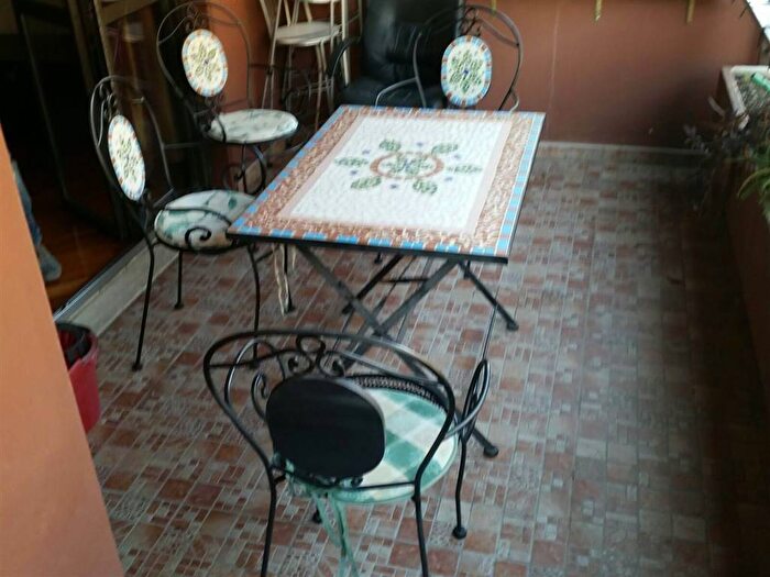 Appartamento trilocale in affitto in Via E Garbin, Serpentara, Roma