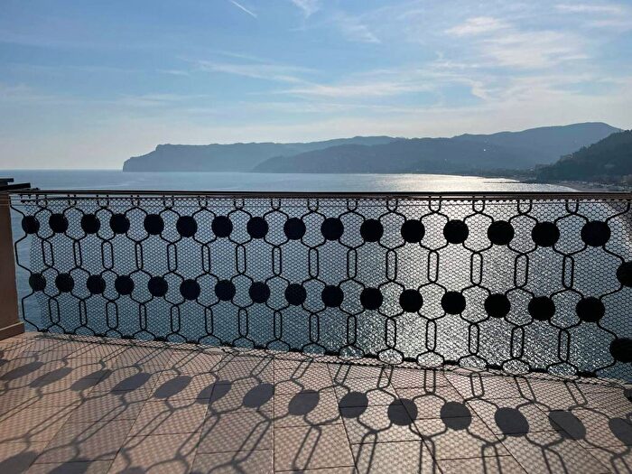 Appartamento bilocale in affitto in Via Torre dEre, Bergeggi