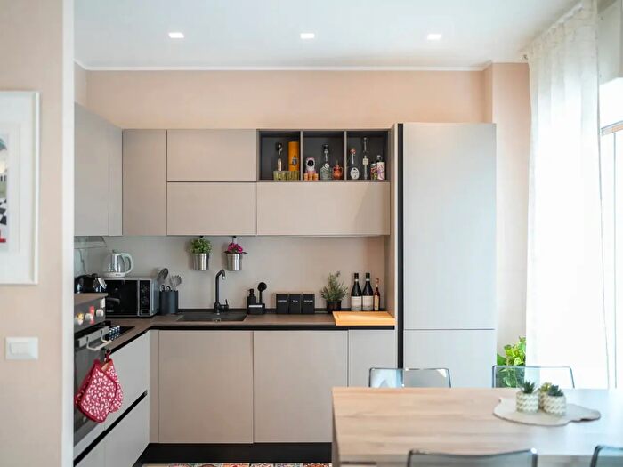 Appartamento trilocale in affitto in Via Ludovico Il Moro, Milano