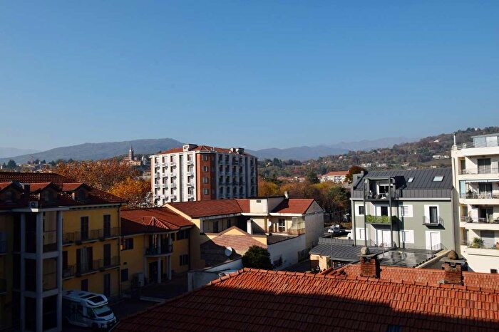 Appartamento trilocale in vendita in Via Cravero, Pinerolo