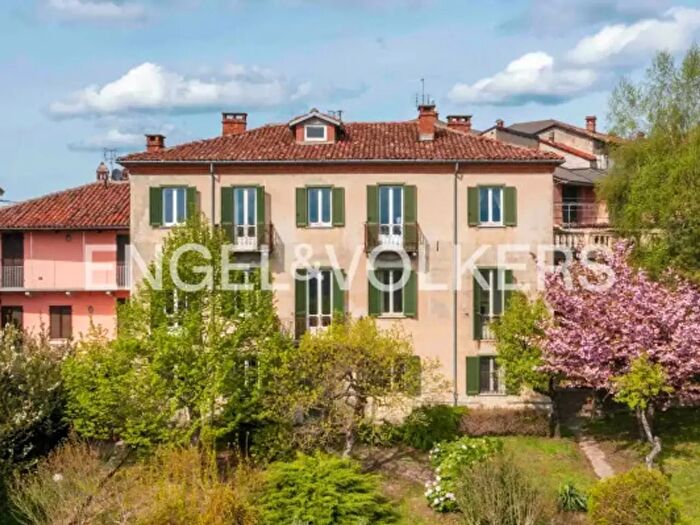 Casa con 6 locali in vendita in Via Carlo Gabetti, Murazzano