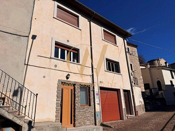 Appartamento con 5 locali in affitto in Via IV Novembre, Rivisondoli