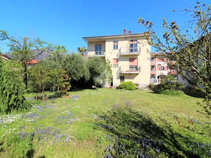 Casa con 10 locali in vendita in Via Mazzini, Montalto Dora
