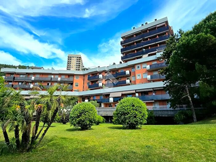 Appartamento bilocale in vendita in Via Emilio Salgari, Genova