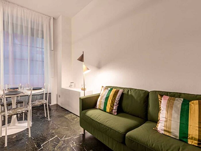 Appartamento trilocale in affitto in Via dellUnione, Carrobbio, Milano