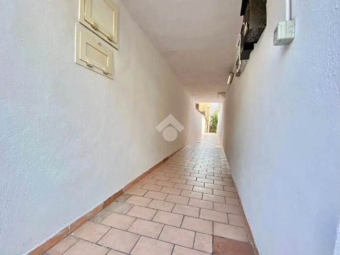Appartamento monolocale in vendita in Via Provinciale Napoli, Napoli