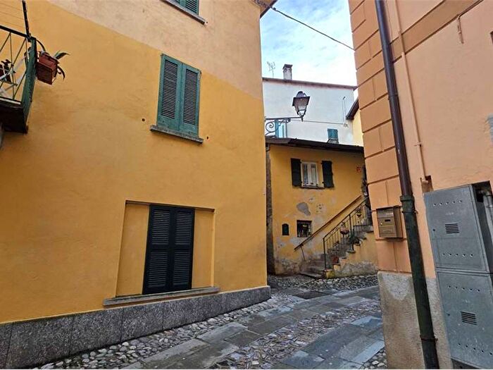 Appartamento bilocale in affitto in Via Francesco Gasperini, Sala Comacina