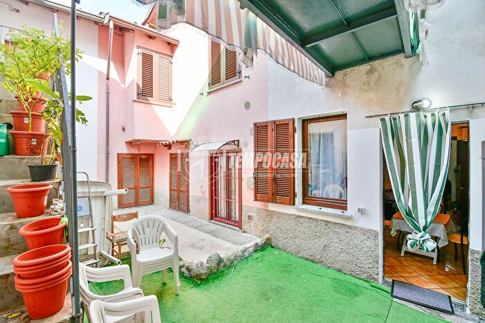 Appartamento trilocale in vendita in Vicolo Ariosto Ludovico, Cantu