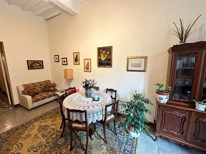 Appartamento con 5 locali in vendita in Siena