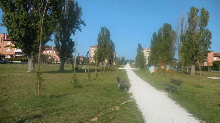 Casa quadrilocale in vendita in Via Capriola, Cupramontana
