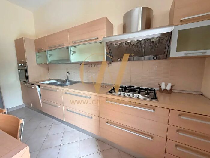 Appartamento trilocale in affitto in Viale Europa, Casagiove