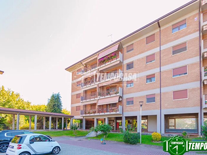 Appartamento trilocale in vendita in Via Alcide De Gasperi, Pavia