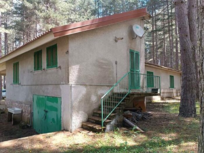 Casa in vendita in Savelli